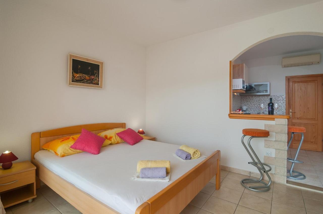Apartments Molo Mare Hvar Town Zewnętrze zdjęcie